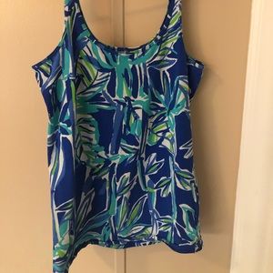 Woman’s Lilly Pulitzer size L tank